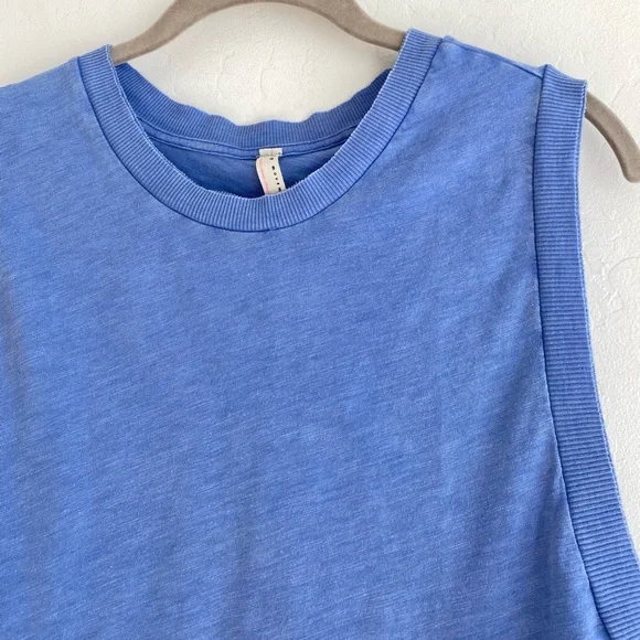 Free People love tank - Picture 5 of 9